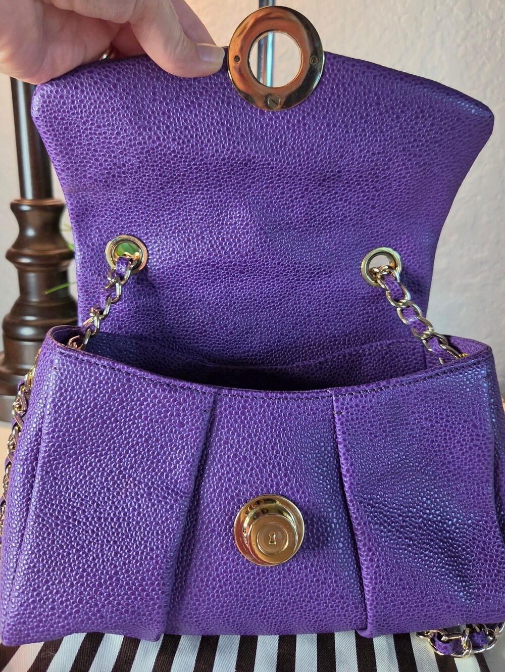 Henri Bendel Milliner Purple Pebbled Leather Chain Crossbody Shoulder Bag - Picture 12 of 16